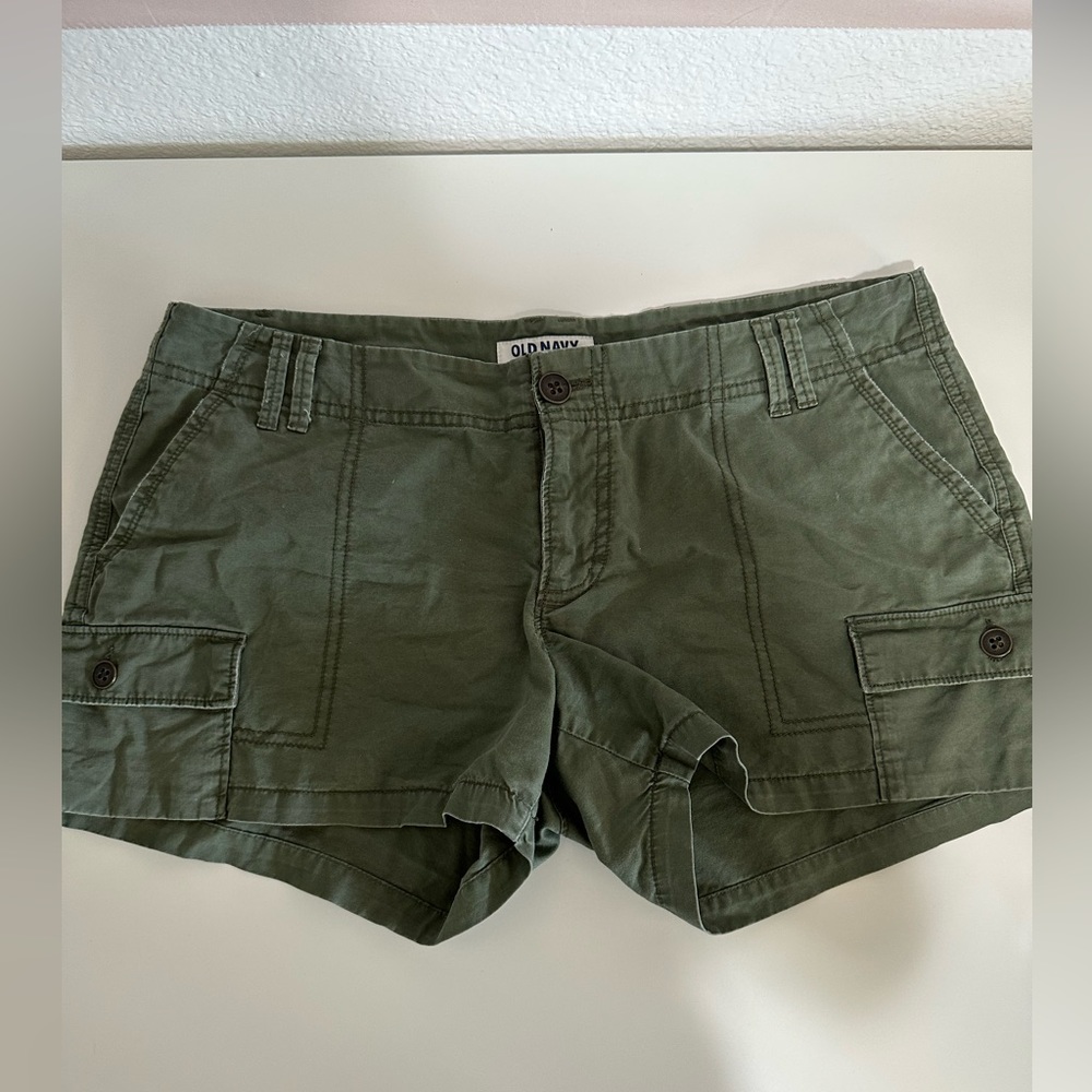 Old navy women’s short size 10